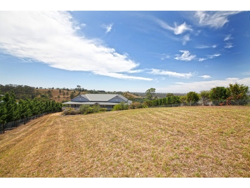 5 Thomas Place, Razorback NSW 2571