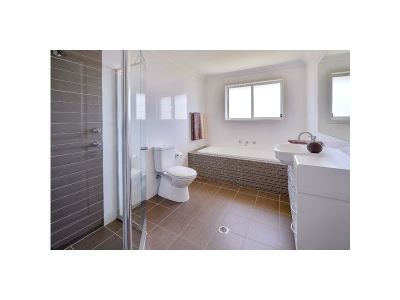 7 Warner Street, Camden Park NSW 2570