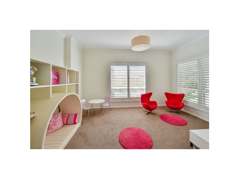 7 Warner Street, Camden Park NSW 2570