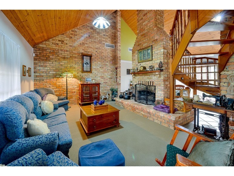 8 Jarvisfield Road, Picton NSW 2571