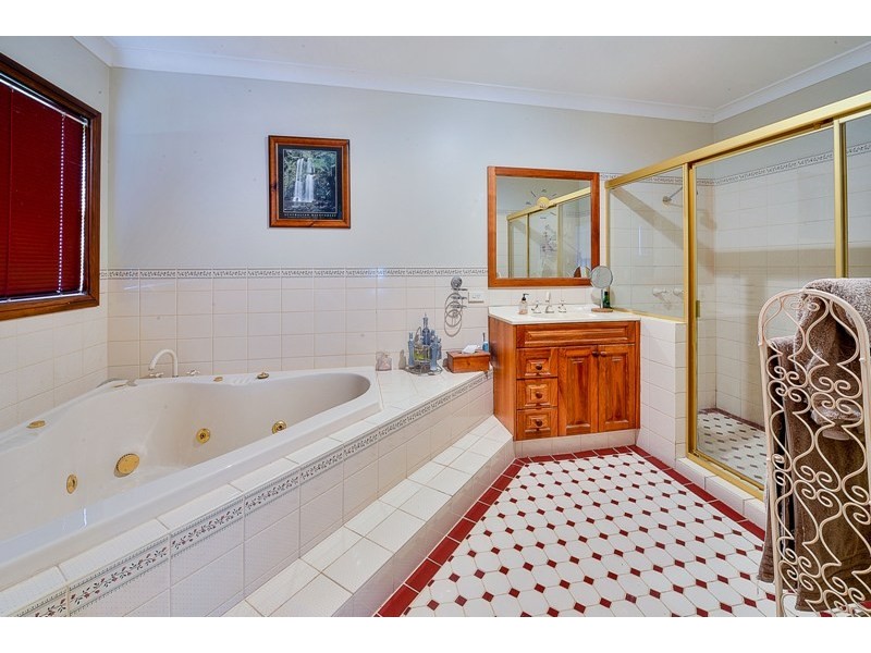 8 Jarvisfield Road, Picton NSW 2571