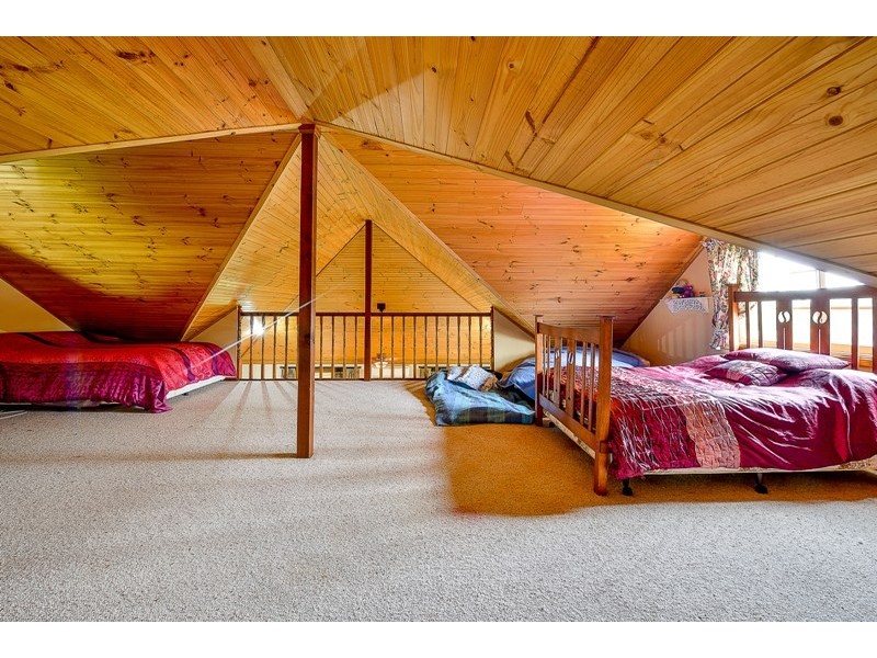 8 Jarvisfield Road, Picton NSW 2571