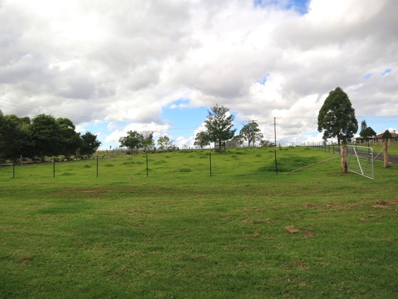 95a Nightingale Road, Pheasants Nest NSW 2574