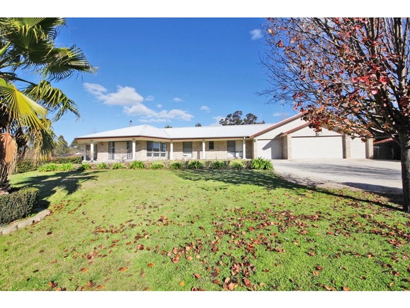 1 Weeta Street, Picton NSW 2571