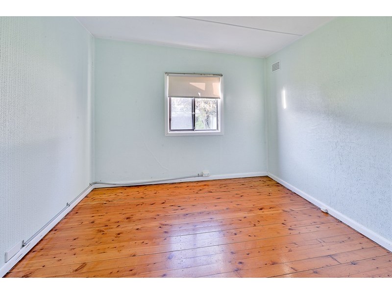 55 Oaks Street, Thirlmere NSW 2572