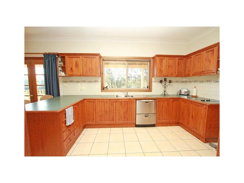 144 Lyrebird Road, Pheasants Nest NSW 2574