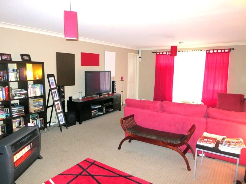 85 Remembrance Drive, Tahmoor NSW 2573