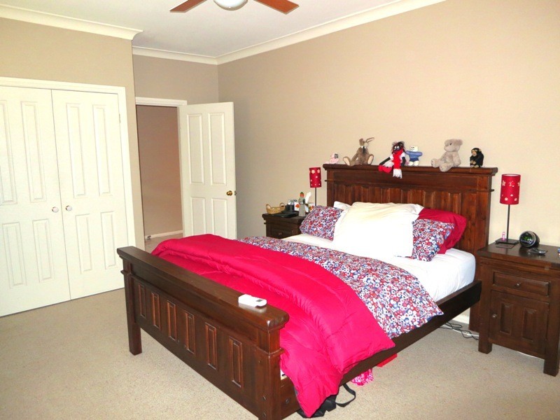 85 Remembrance Drive, Tahmoor NSW 2573