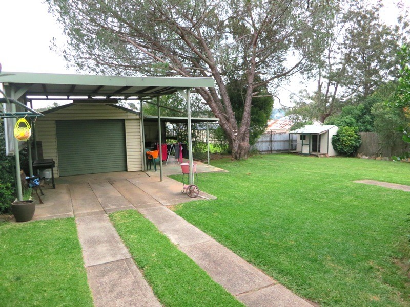 85 Remembrance Drive, Tahmoor NSW 2573