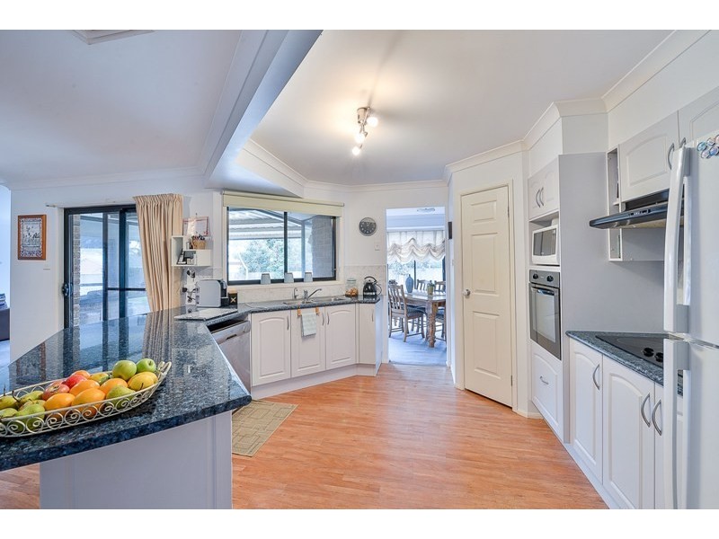 10 Fitzroy Street, Hill Top NSW 2575