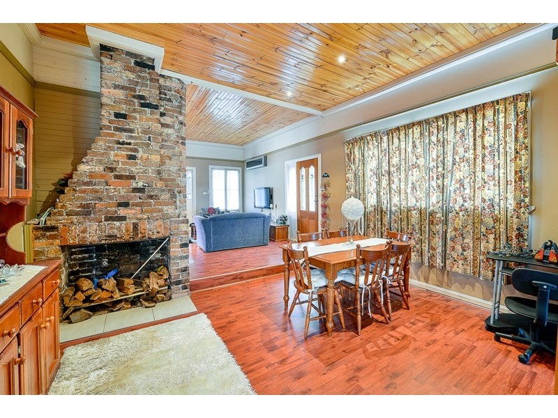 355 Argyle Street, Picton NSW 2571