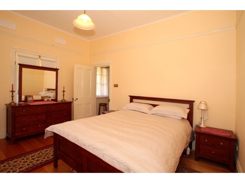 4 Elizabeth Street, Picton NSW 2571