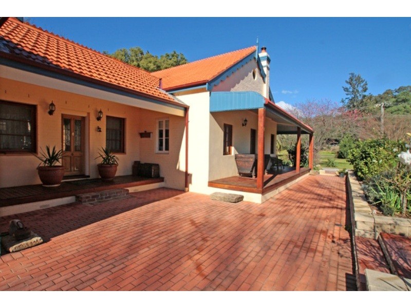 4 Elizabeth Street, Picton NSW 2571