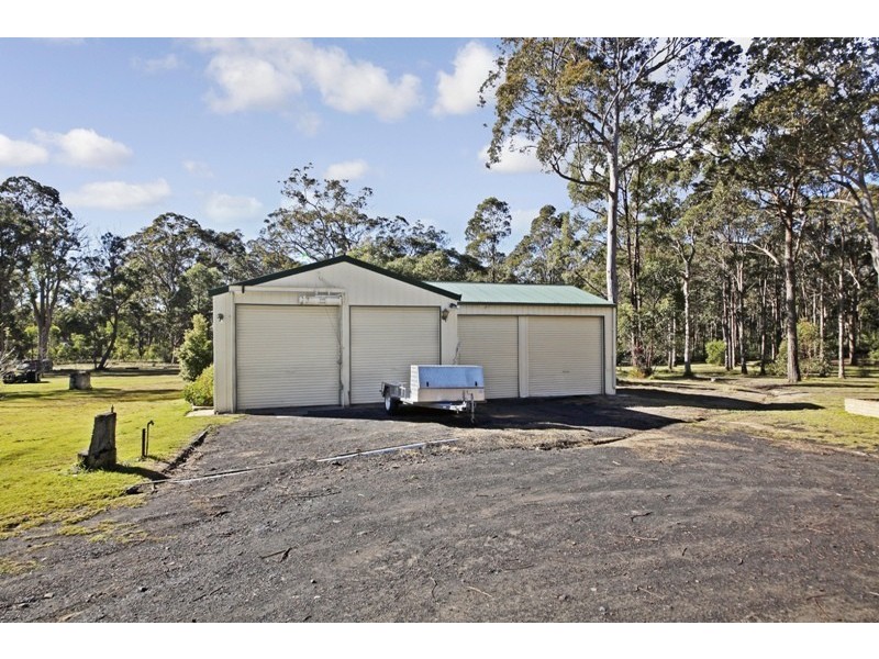 16 Elizabeth Way, Hill Top NSW 2575