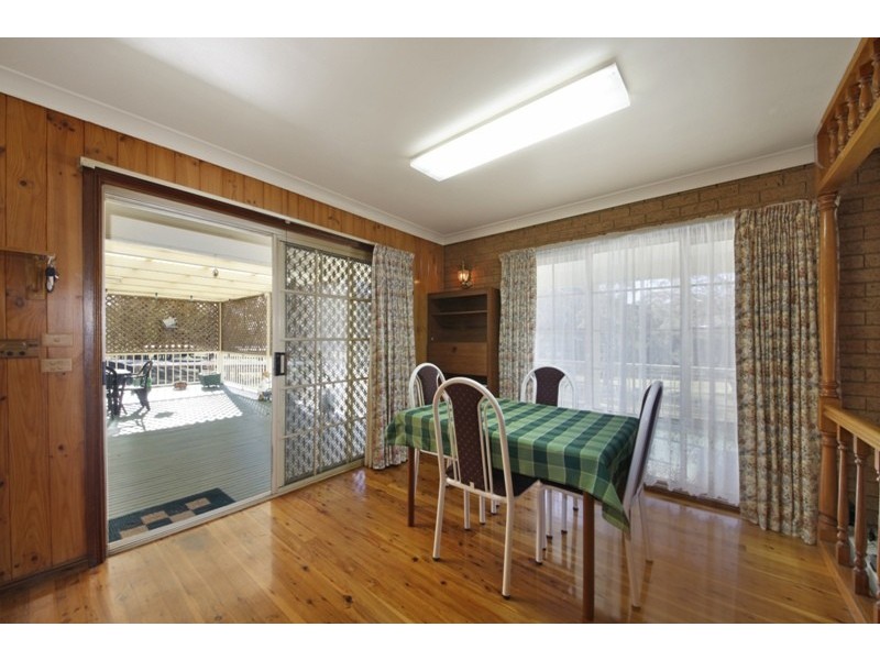 16 Elizabeth Way, Hill Top NSW 2575