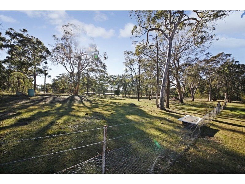 16 Elizabeth Way, Hill Top NSW 2575