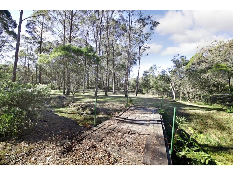 16 Elizabeth Way, Hill Top NSW 2575