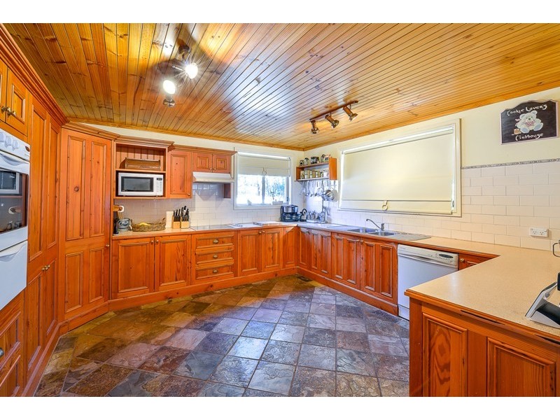 26 Moore Road, Oakdale NSW 2570