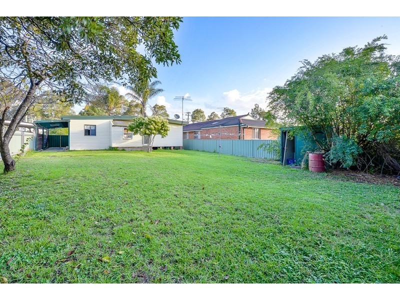 55 Oaks Street, Thirlmere NSW 2572
