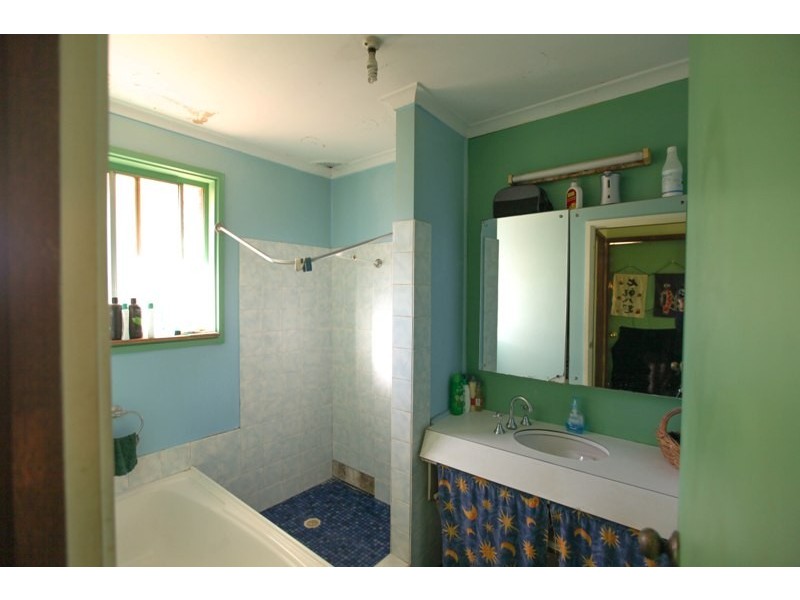 51 Remembrance Drive, Tahmoor NSW 2573