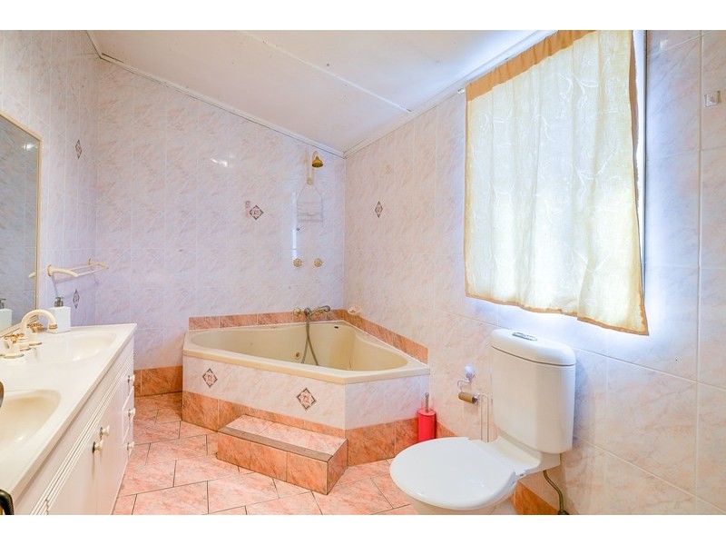 1 Taber Street, Menangle Park NSW 2563