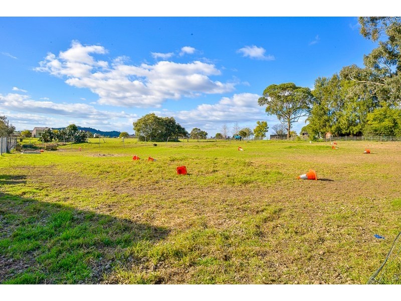 1 Taber Street, Menangle Park NSW 2563