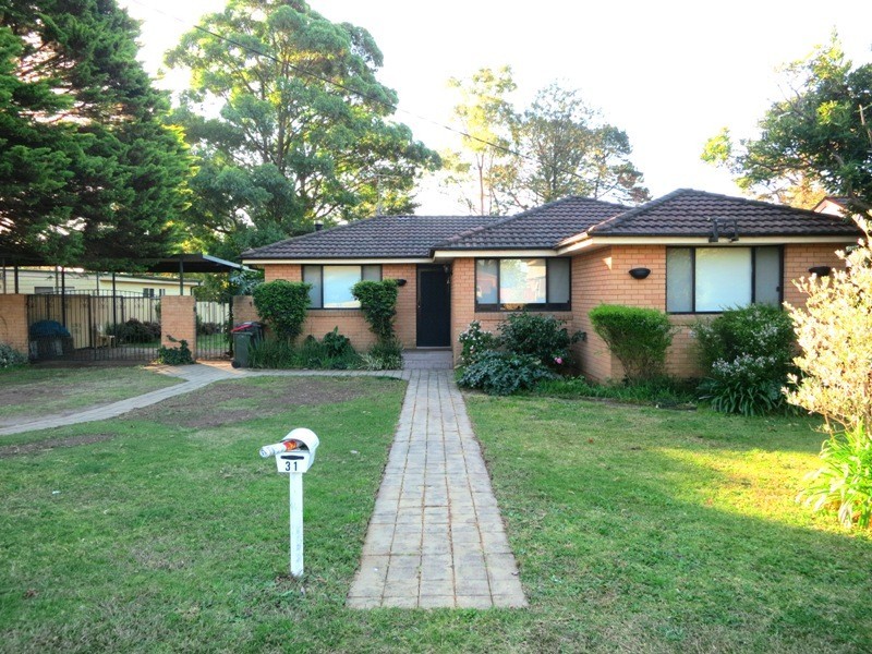 31 Rita Street, Thirlmere NSW 2572