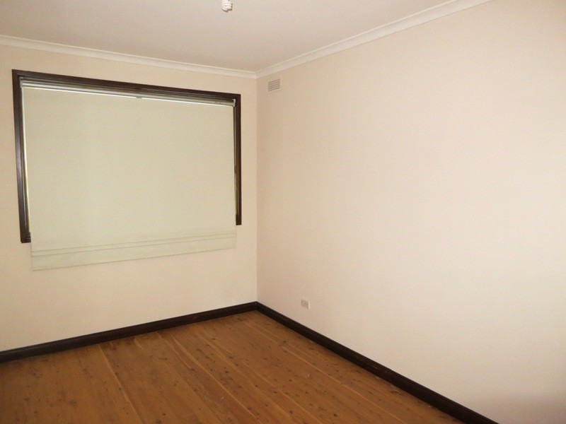 31 Rita Street, Thirlmere NSW 2572