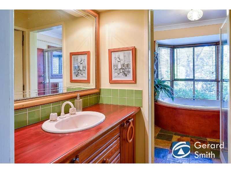 11 Coldenham Road, Picton NSW 2571