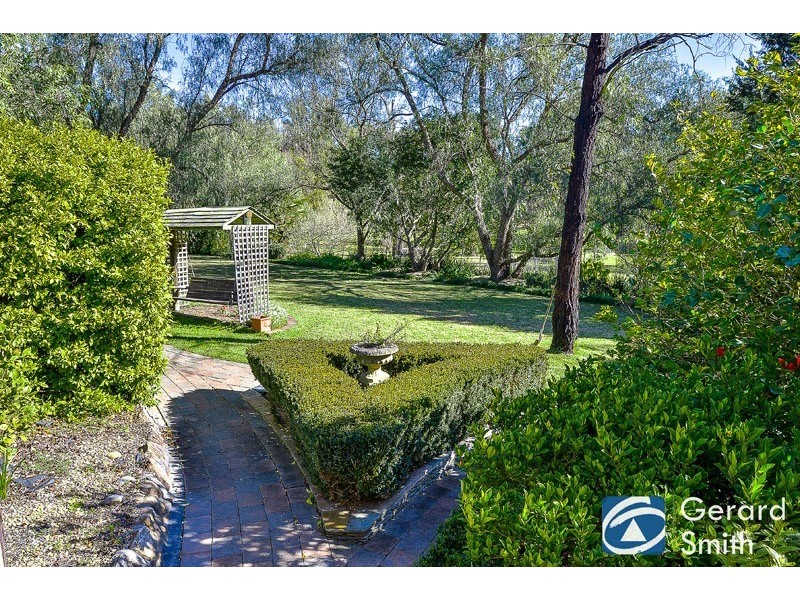 11 Coldenham Road, Picton NSW 2571