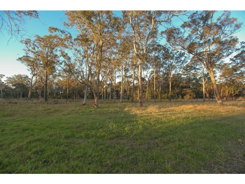 35 Scroggies Road, Thirlmere NSW 2572