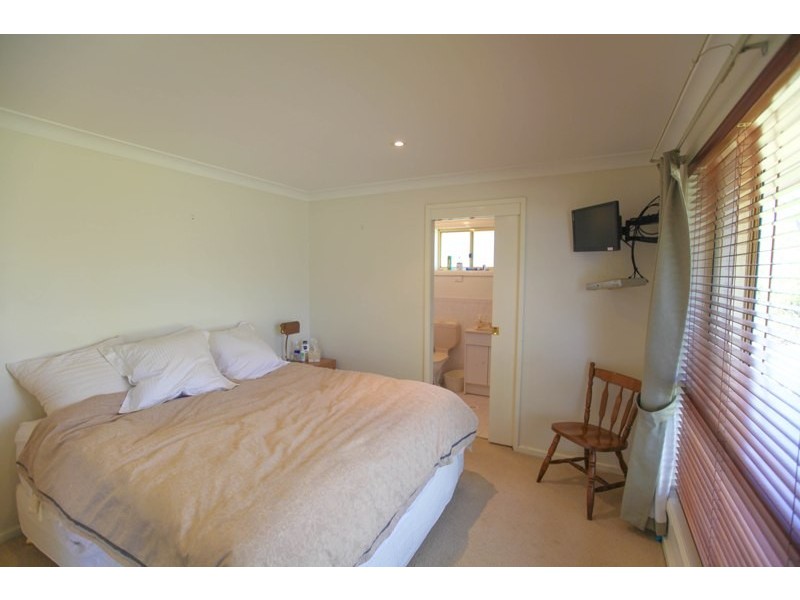 75 Shelleys Lane, Thirlmere NSW 2572