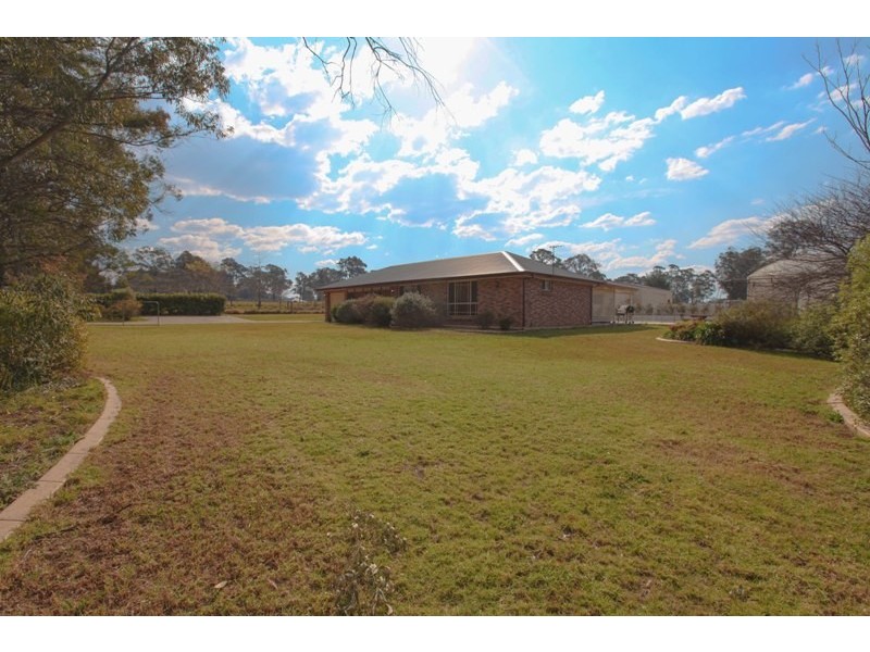 75 Shelleys Lane, Thirlmere NSW 2572