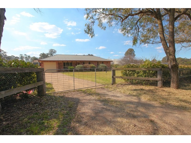 75 Shelleys Lane, Thirlmere NSW 2572