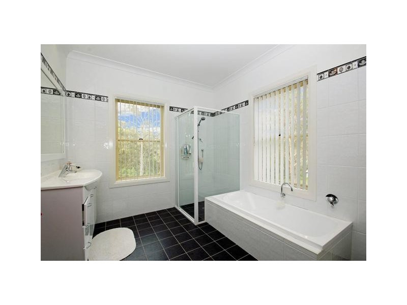 8 Whistler Close, Buxton NSW 2571