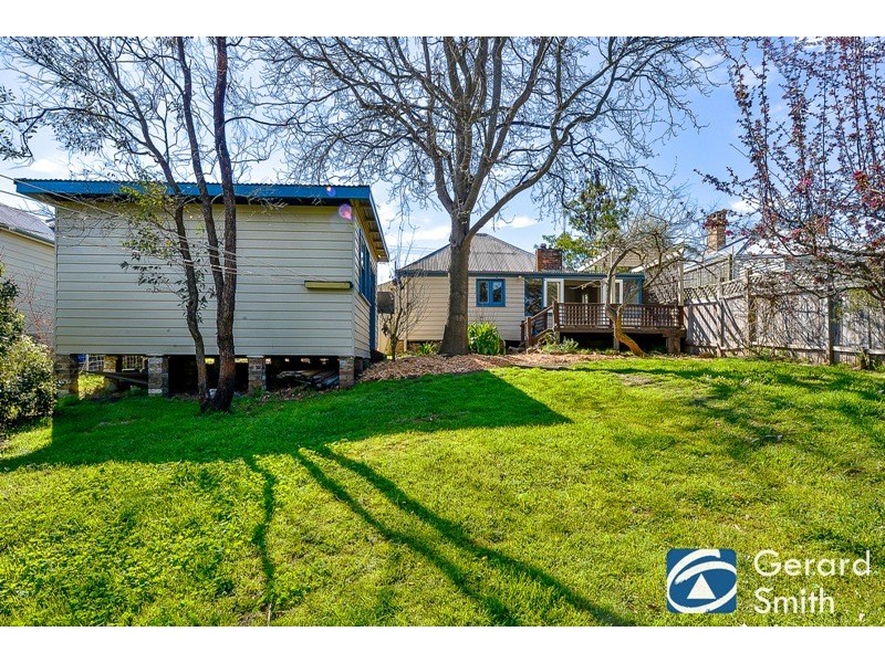 8 Campbell Street, Picton NSW 2571