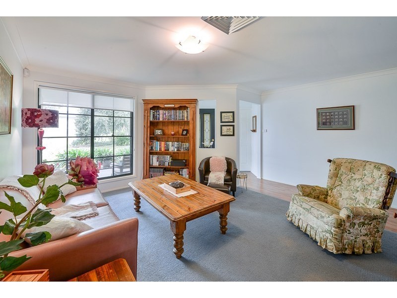 10 Fitzroy Street, Hill Top NSW 2575