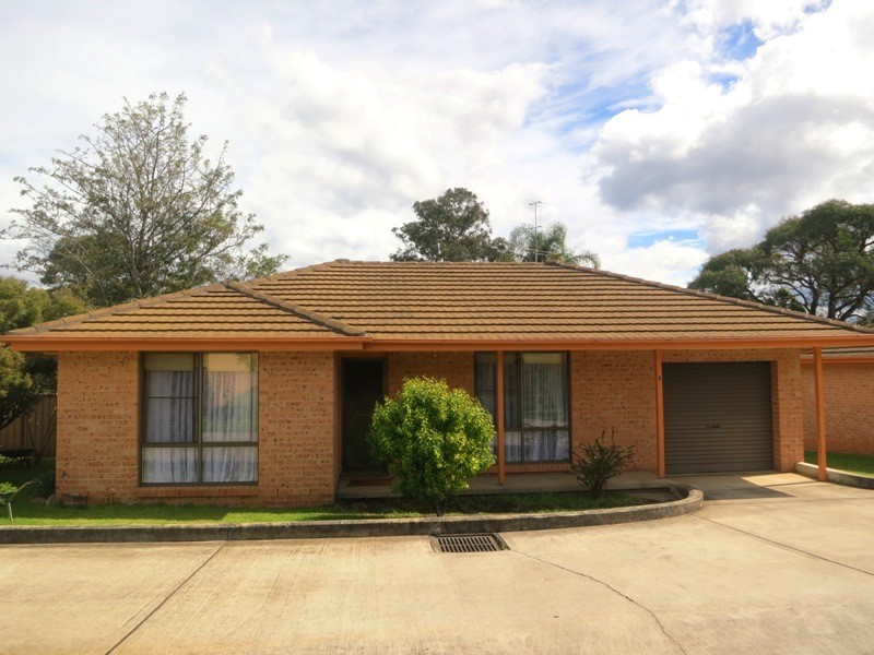 2/46 Struan Street, Tahmoor NSW 2573