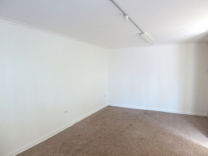 1/2 Bollard Place, Picton NSW 2571