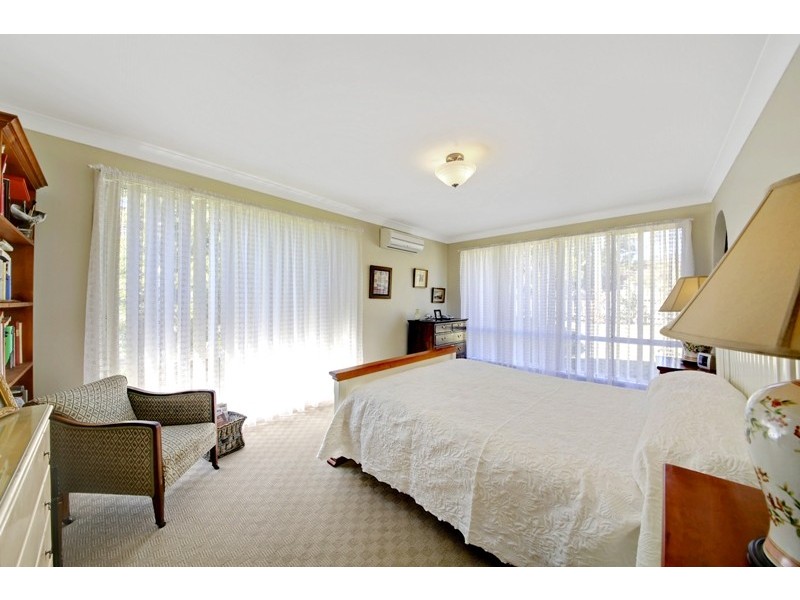 10 Samuel Street, Hill Top NSW 2575