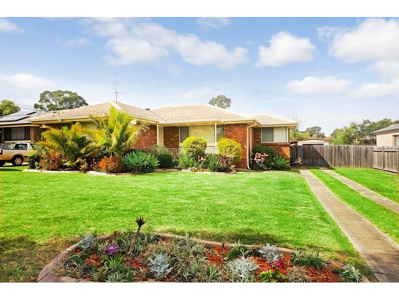 8 Abelia Street, Tahmoor NSW 2573