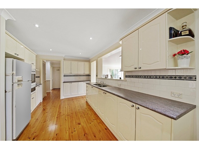 8 Abelia Street, Tahmoor NSW 2573