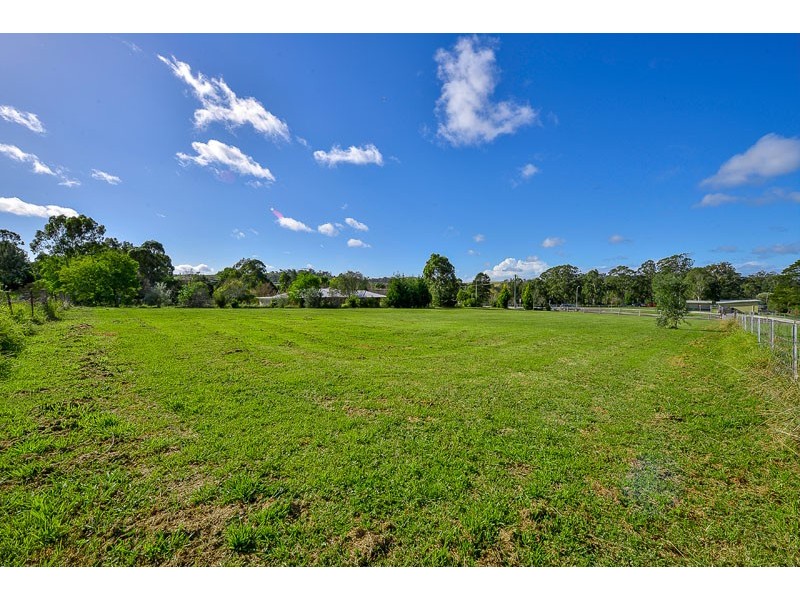 100 Camden Road, Douglas Park NSW 2569