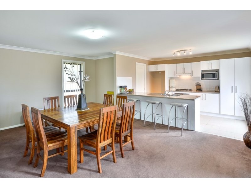 73a Remembrance Drive, Tahmoor NSW 2573
