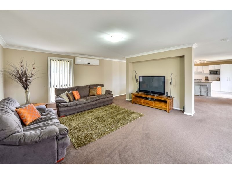 73a Remembrance Drive, Tahmoor NSW 2573