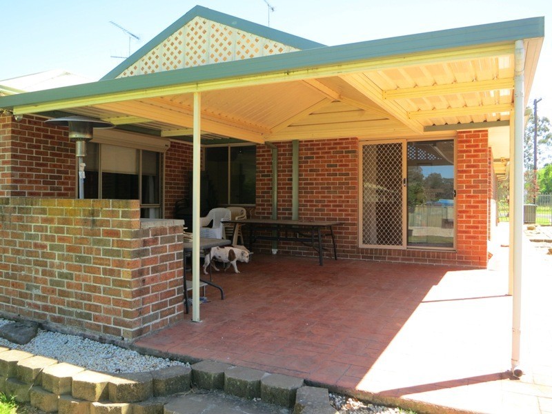 4 Station Street, Douglas Park NSW 2569