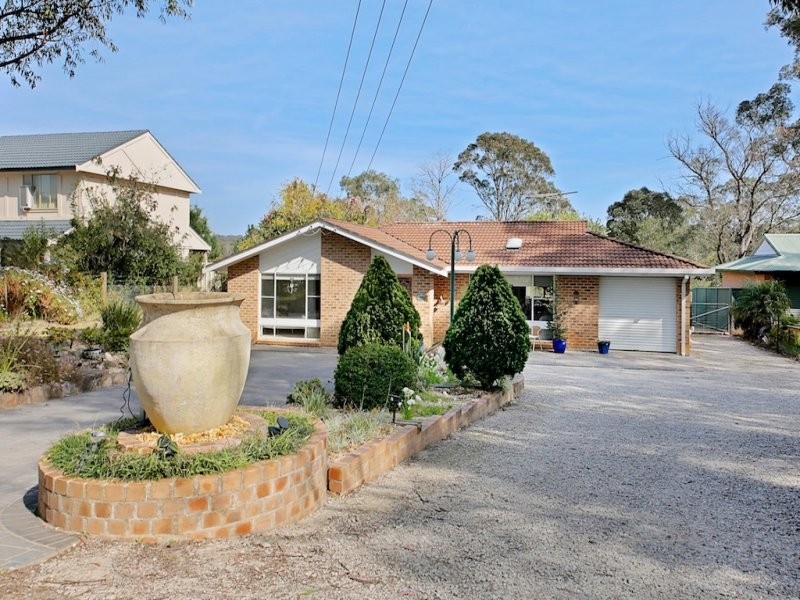 19 Carlton Road, Thirlmere NSW 2572