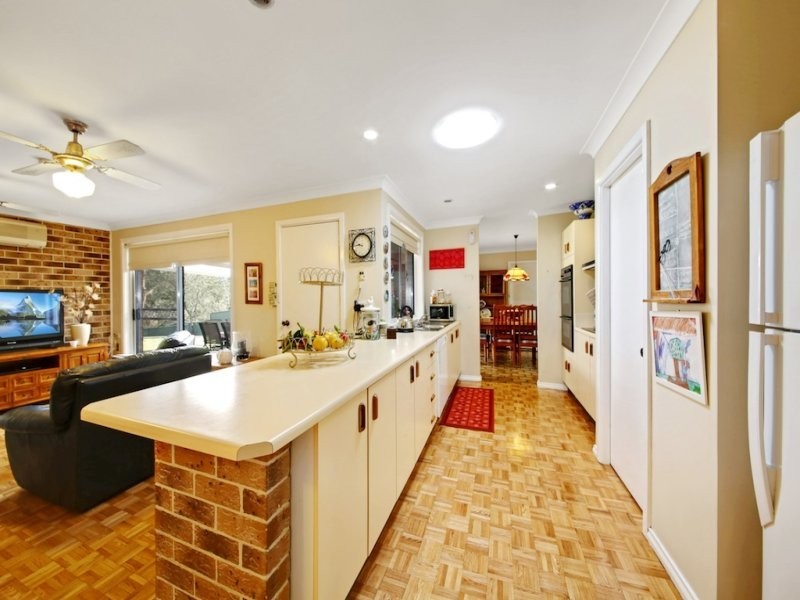 19 Carlton Road, Thirlmere NSW 2572