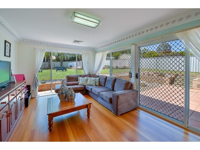 5 Ribbon Gum Place, Picton NSW 2571