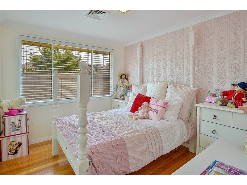 5 Ribbon Gum Place, Picton NSW 2571